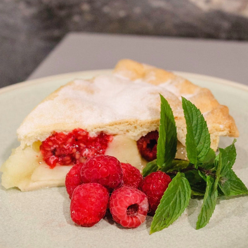 Alexanders Homemade Apple & Raspberry Pie (Click & Collect)