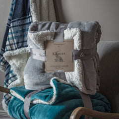 Kilburn & Scott Luxurious Throw Silver